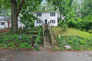 13 BEACON HILL RD, Baltimore, MD 21207