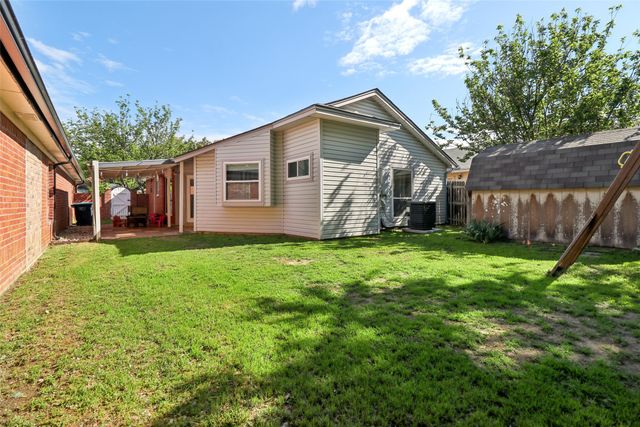 4710 Poppy Drive E, Fort Worth, TX 76137