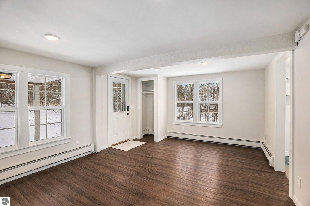 Image 16 of property listing at 11401/11425 Hibner Road, Hartland, MI 48353