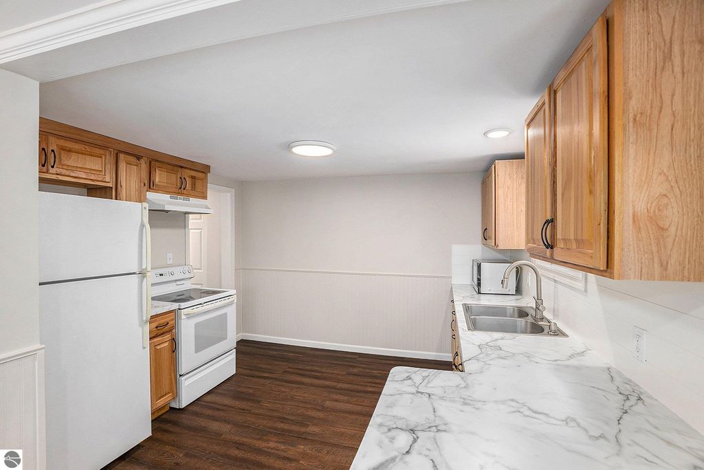 Image 18 of property listing at 11401/11425 Hibner Road, Hartland, MI 48353