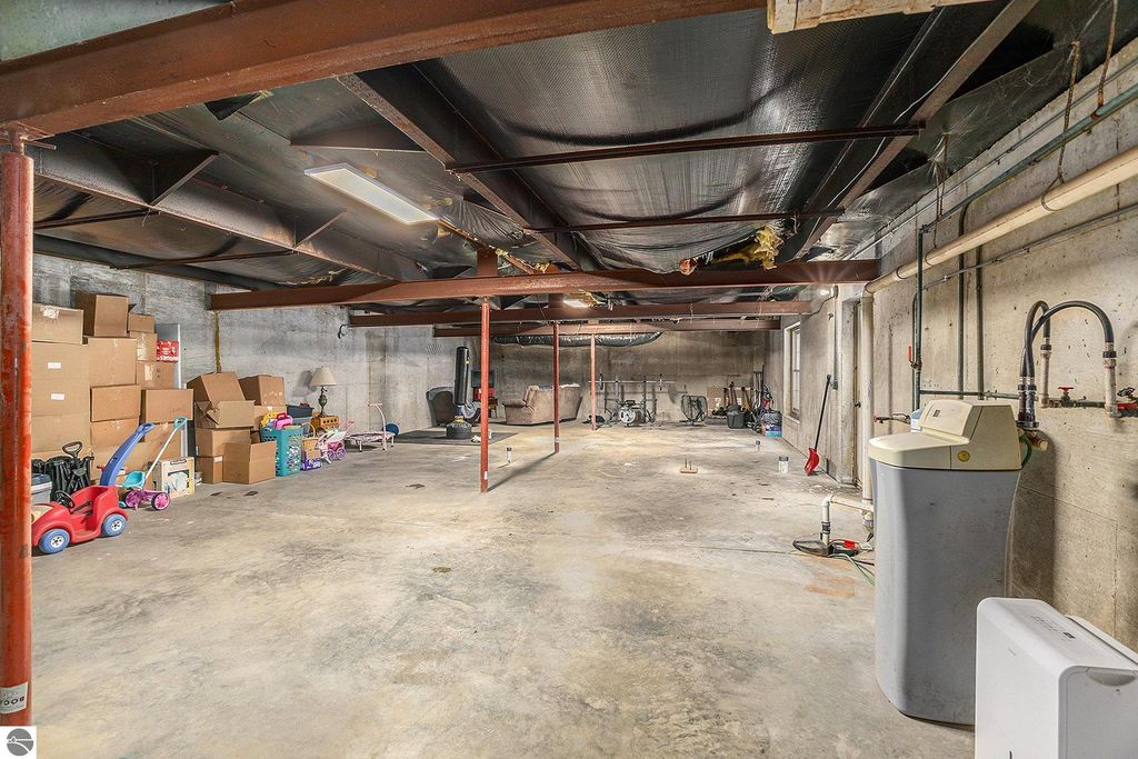 Image 23 of property listing at 11401/11425 Hibner Road, Hartland, MI 48353