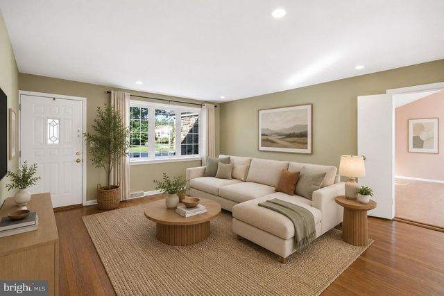 801 SOUTHAMPTON RD, Philadelphia, PA 19116