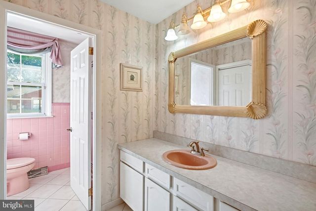 801 SOUTHAMPTON RD, Philadelphia, PA 19116