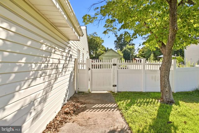 801 SOUTHAMPTON RD, Philadelphia, PA 19116