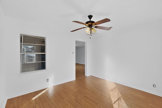 1108 Winters Street, Dallas, TX 75216