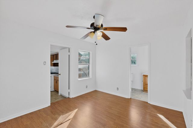 1108 Winters Street, Dallas, TX 75216