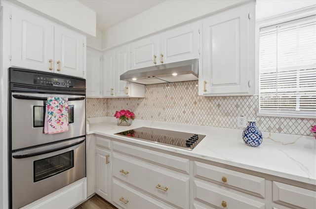 5808 Ridge Drive, Arlington, TX 76016