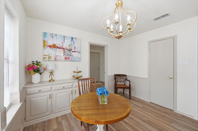 5808 Ridge Drive, Arlington, TX 76016