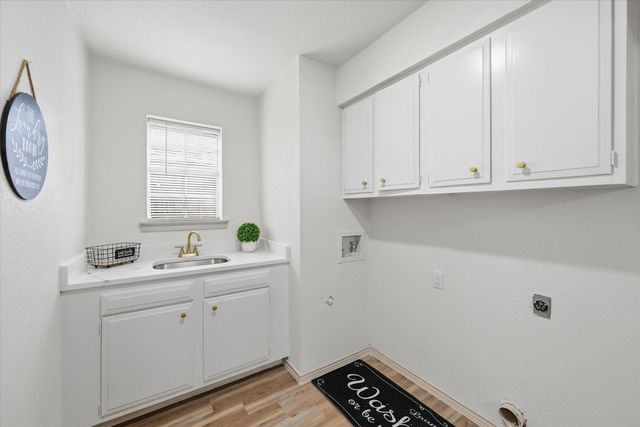 5808 Ridge Drive, Arlington, TX 76016