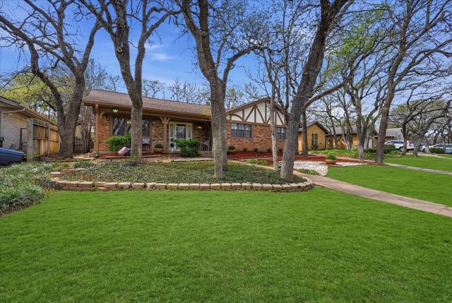 5808 Ridge Drive, Arlington, TX 76016