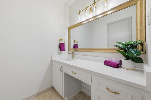 5808 Ridge Drive, Arlington, TX 76016