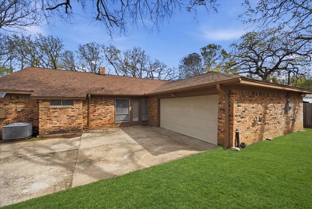 5808 Ridge Drive, Arlington, TX 76016