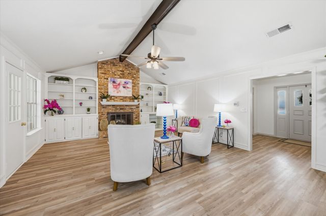 5808 Ridge Drive, Arlington, TX 76016