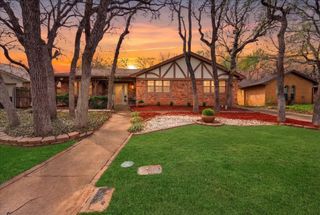 5808 Ridge Drive, Arlington, TX 76016