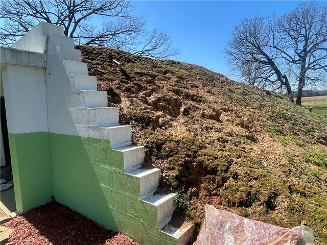 2692 WIRE Road, Clarksville, AR 72830