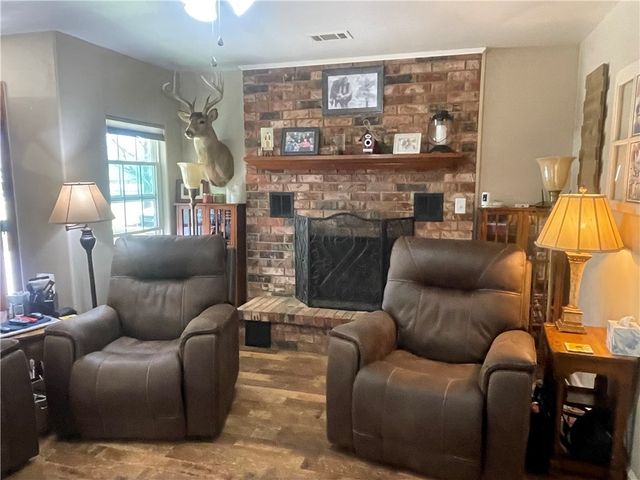 2692 WIRE Road, Clarksville, AR 72830