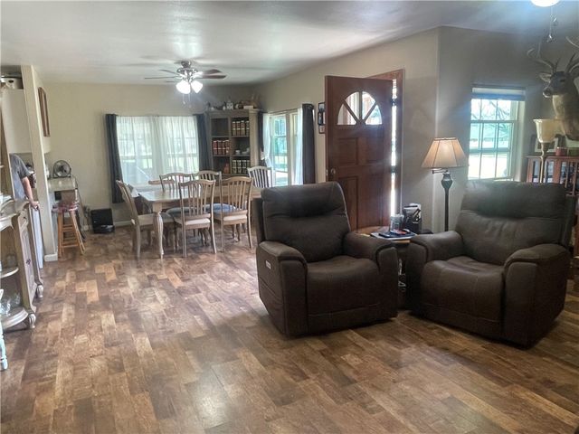 2692 WIRE Road, Clarksville, AR 72830