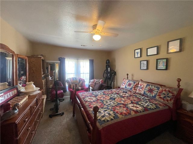 2692 WIRE Road, Clarksville, AR 72830