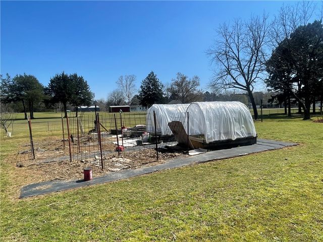 2692 WIRE Road, Clarksville, AR 72830