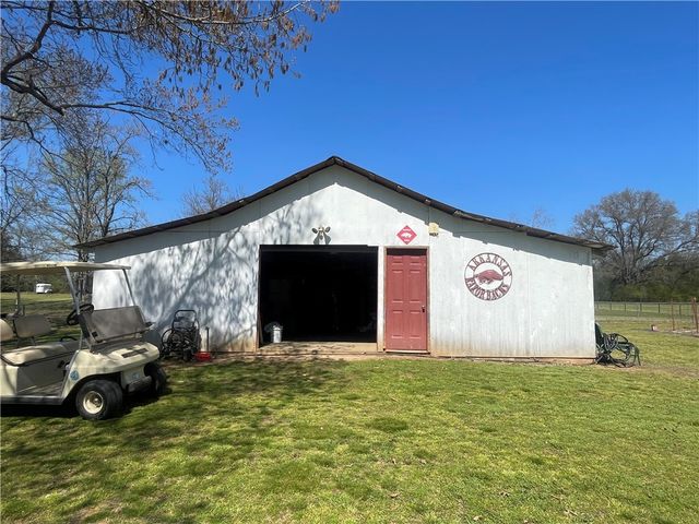 2692 WIRE Road, Clarksville, AR 72830