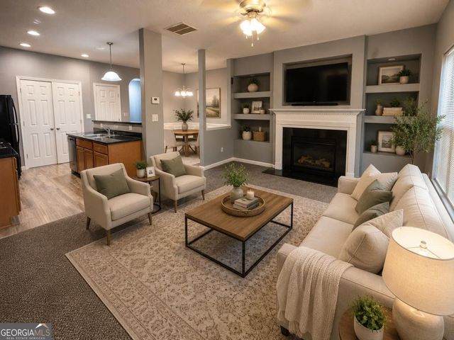549 Maggie Lane, Jonesboro, GA 30238