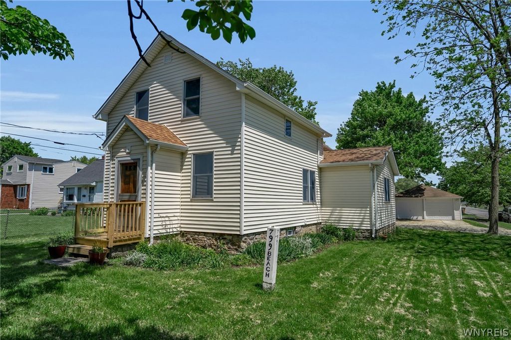 799 Beach Road, Cheektowaga, NY 14225
