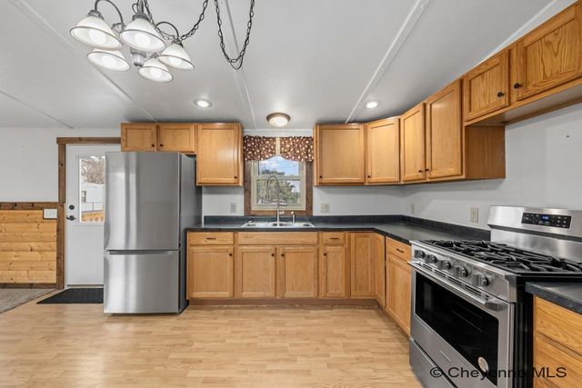 402 WILLIAMS ST, Cheyenne, WY 82007