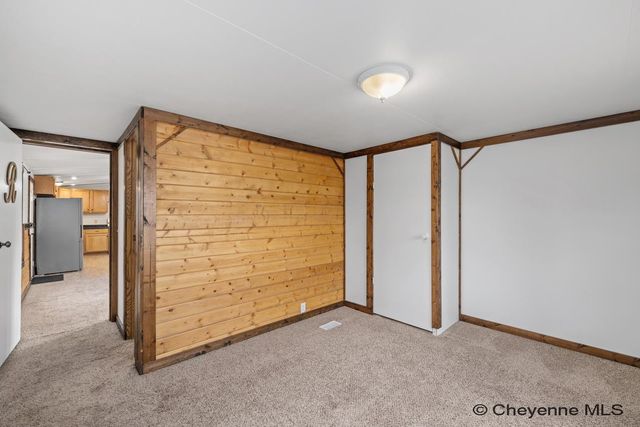 402 WILLIAMS ST, Cheyenne, WY 82007