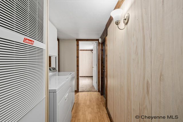 402 WILLIAMS ST, Cheyenne, WY 82007