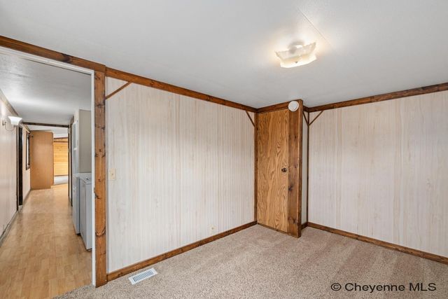 402 WILLIAMS ST, Cheyenne, WY 82007