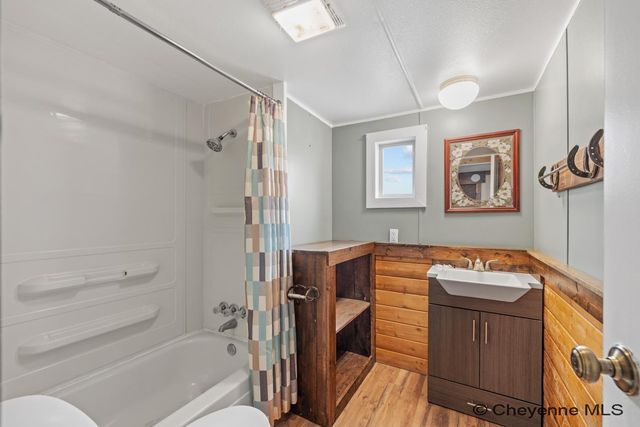 402 WILLIAMS ST, Cheyenne, WY 82007