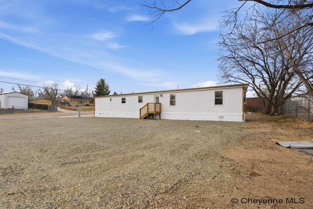 402 WILLIAMS ST, Cheyenne, WY 82007