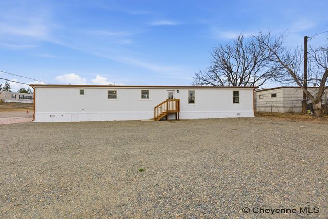 402 WILLIAMS ST, Cheyenne, WY 82007