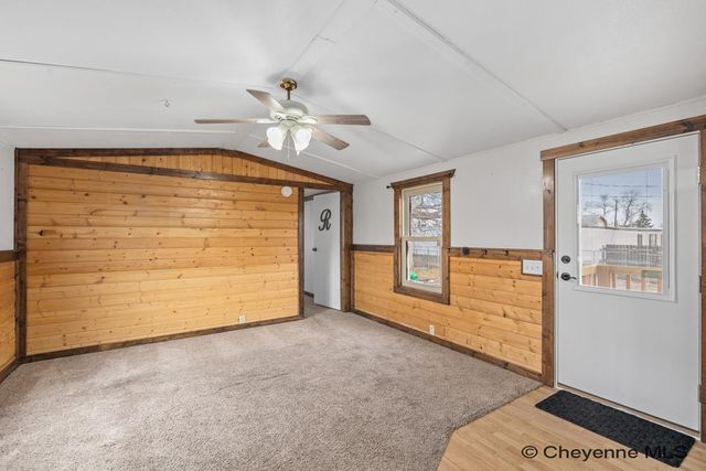 402 WILLIAMS ST, Cheyenne, WY 82007