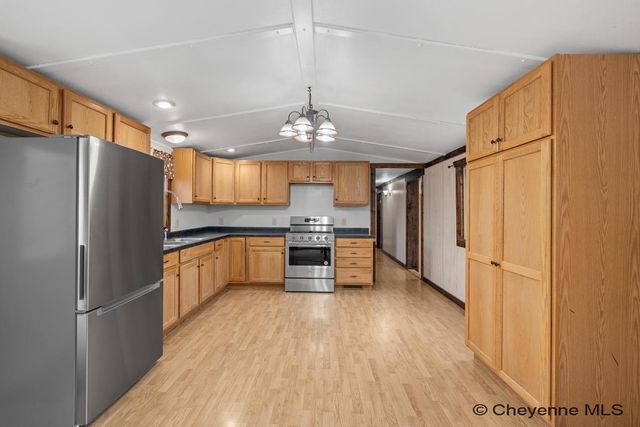 402 WILLIAMS ST, Cheyenne, WY 82007