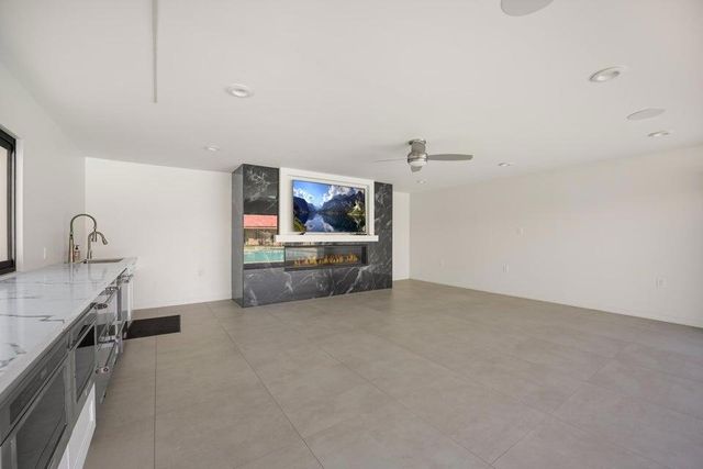 48304 Stewart Drive J1, Indio, CA 92201