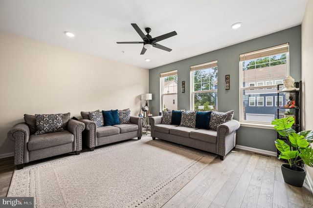 337 DAWSON PL, Downingtown, PA 19335