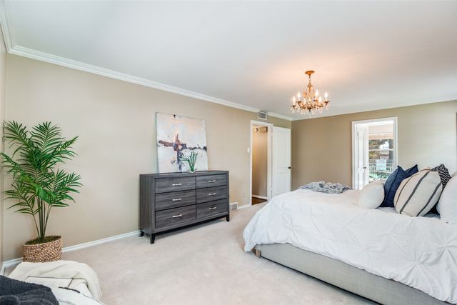 6070 Averill Way A, Dallas, TX 75225