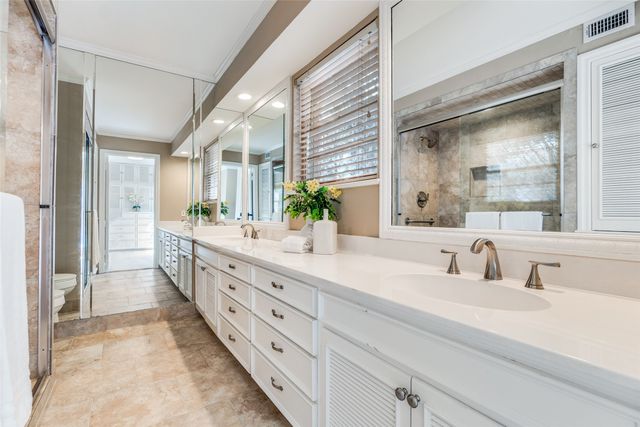 6070 Averill Way A, Dallas, TX 75225