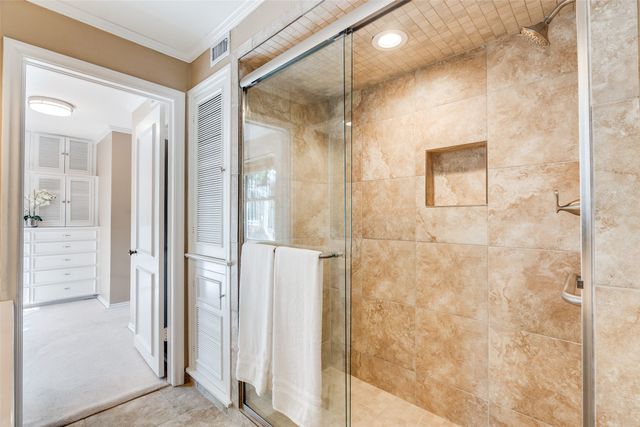 6070 Averill Way A, Dallas, TX 75225