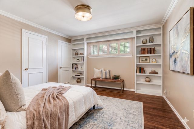 6070 Averill Way A, Dallas, TX 75225