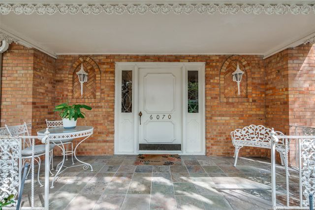 6070 Averill Way A, Dallas, TX 75225