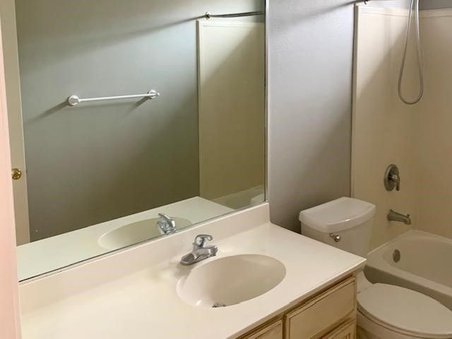 6302 Saint Tropez St, Corpus Christi, TX 78414