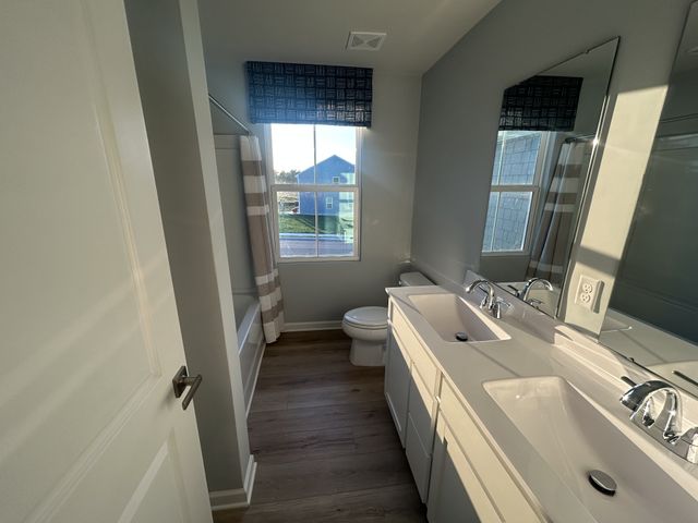 1143 Lisenbee Way, Clarksville, TN 37042