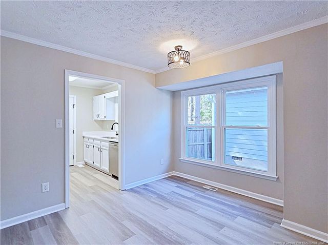 532 Crooked Creek Court, Fayetteville, NC 28301