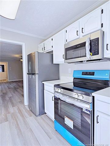 532 Crooked Creek Court, Fayetteville, NC 28301