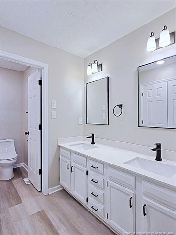 532 Crooked Creek Court, Fayetteville, NC 28301