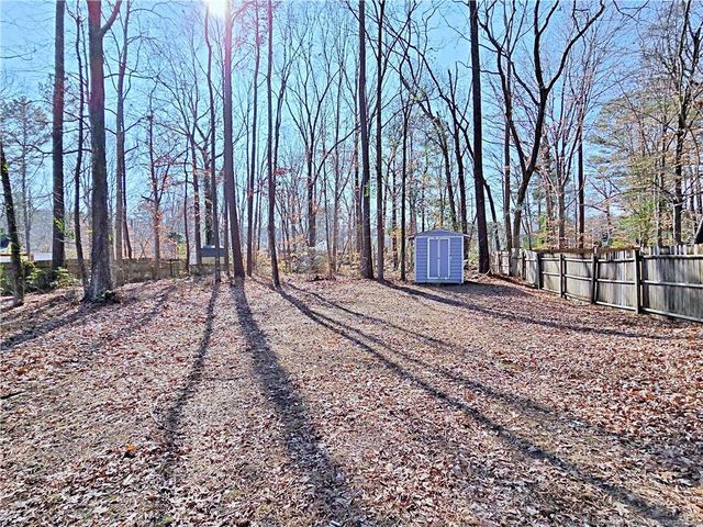 532 Crooked Creek Court, Fayetteville, NC 28301