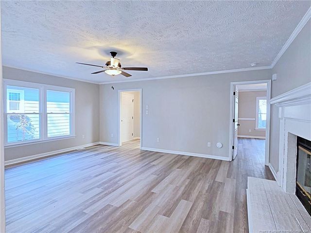 532 Crooked Creek Court, Fayetteville, NC 28301