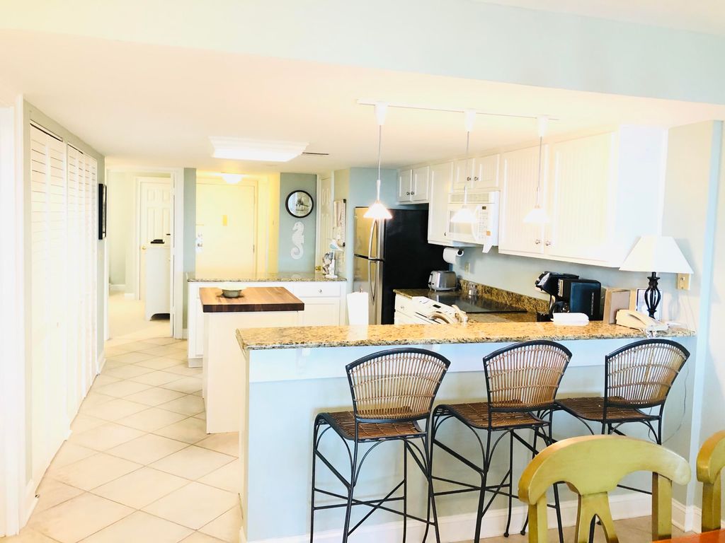 Image 3 of property listing at 305 Shipwatch-A (1/13th Share#1), Isle Of Palms, SC 29451